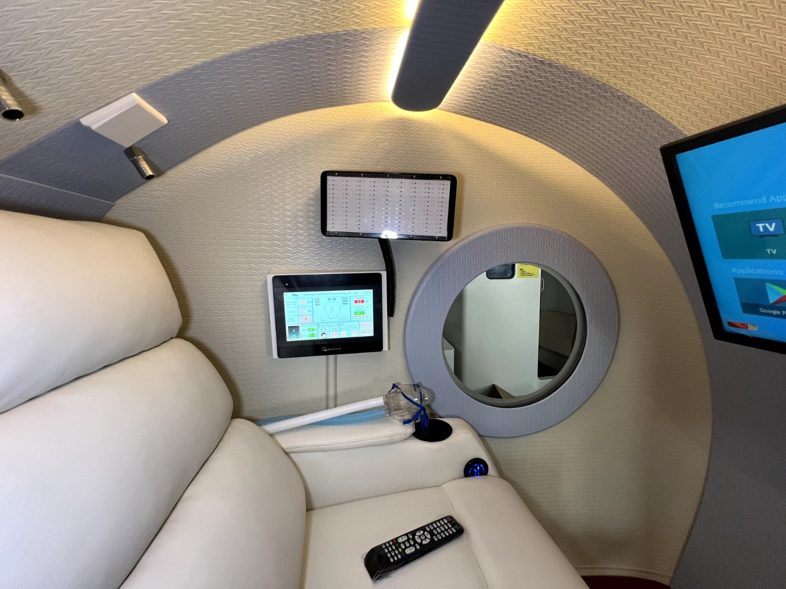 Shell-Shaped Hyperbaric Oxygen Chamber – Two Seats 2.0ATA